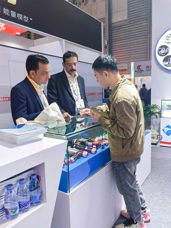 華鵬艾偉2025慕尼黑上海光博會